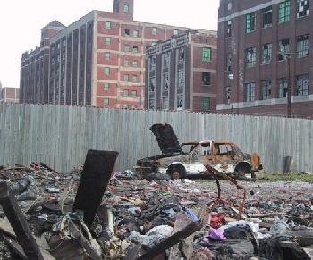 saupload_3rd_world_usa_01_detroit_lot